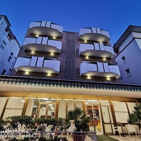 Hotel Mediterraneo Ρίμινι Εξωτερικό φωτογραφία