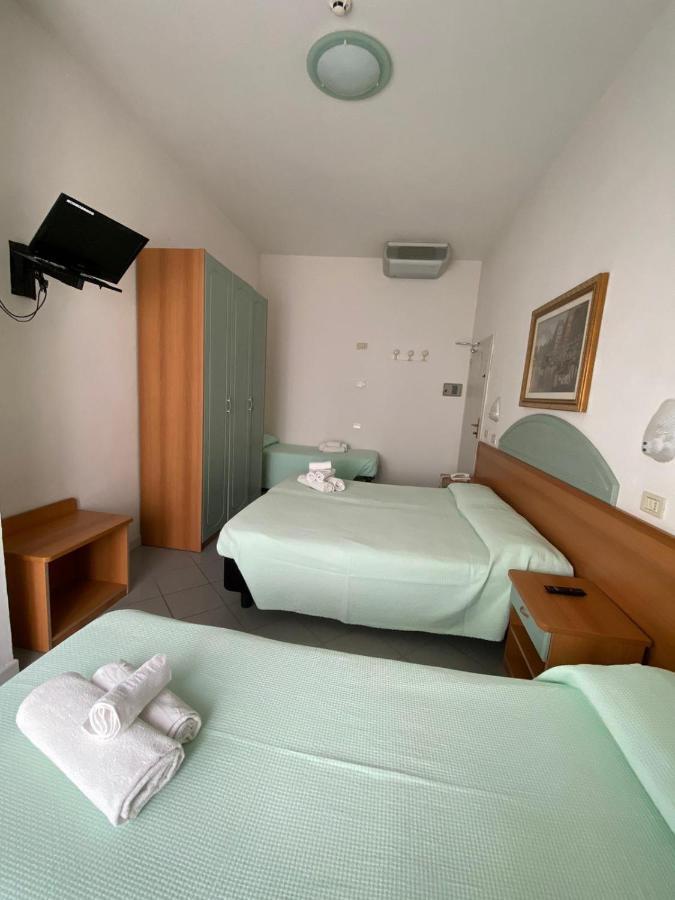 Hotel Mediterraneo Ρίμινι Εξωτερικό φωτογραφία